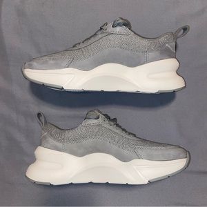 NEW UGG Women's LA Glide Logo Stitch Cobble Smoke Gray Sneakers Size 8 1125031